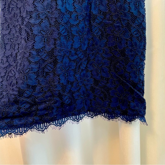 Classic Diane von Furstenbeg - Picture 3 of 4